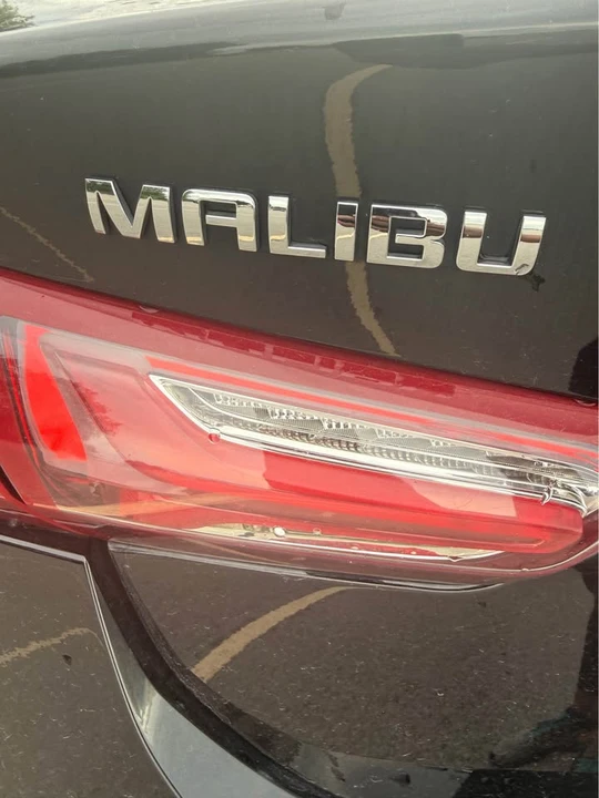 2022 Chevrolet Malibu - Image 8 of 10