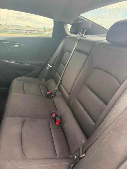 2022 Chevrolet Malibu - Image 10 of 10