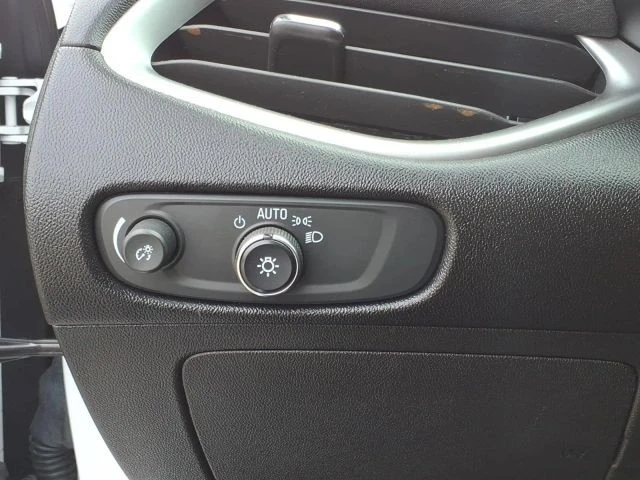 2022 Chevrolet Malibu - Image 23 of 25