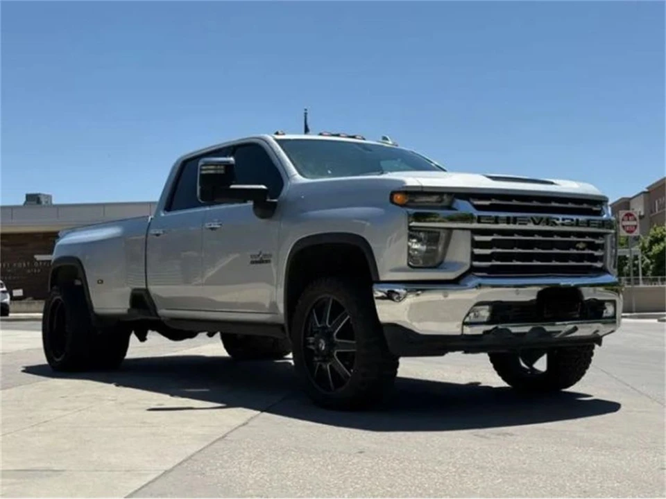 2022 Chevrolet Silverado 4th Gen - Image 4 of 15