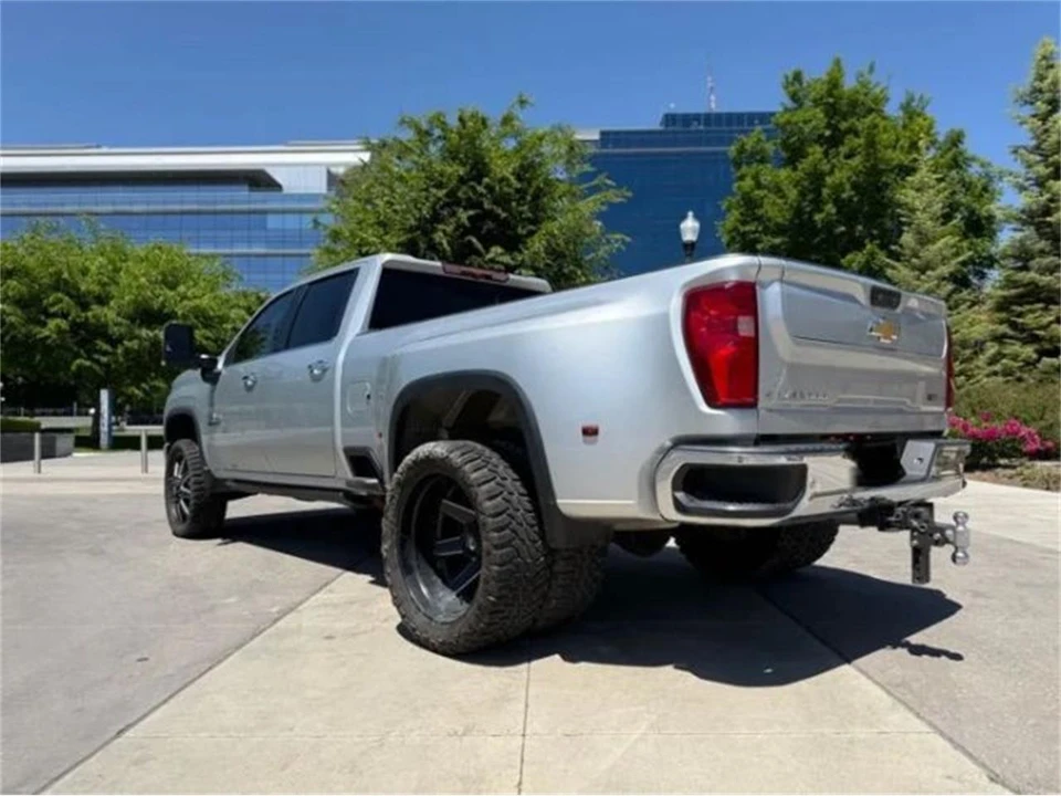 2022 Chevrolet Silverado 4th Gen - Image 2 of 15