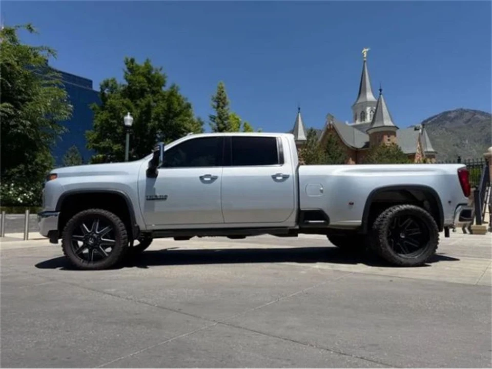 2022 Chevrolet Silverado 4th Gen - Image 13 of 15