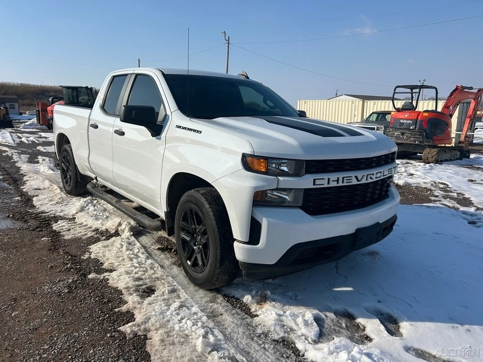 2022 Chevrolet Silverado 4th Gen - Image 2 of 21