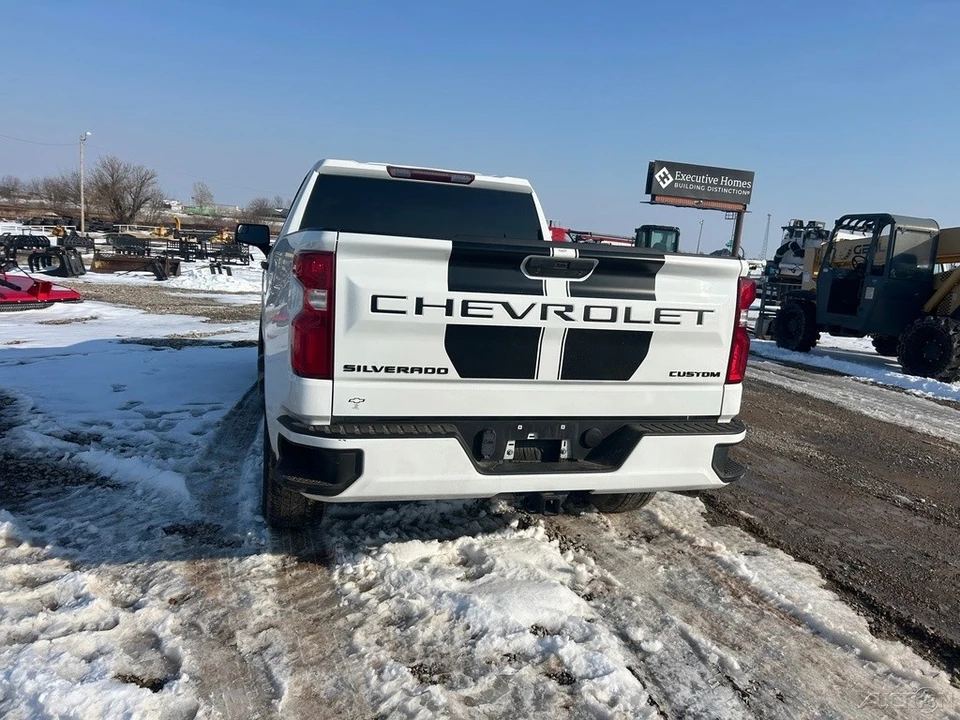 2022 Chevrolet Silverado 4th Gen - Image 5 of 21