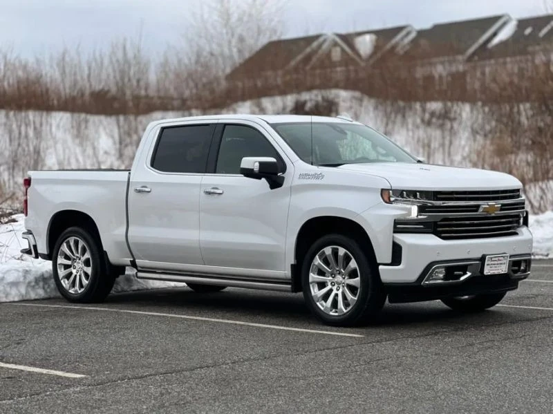 2022 Chevrolet Silverado 4th Gen - Image 2 of 12