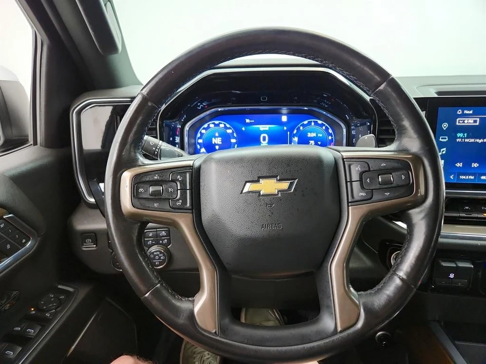 2022 Chevrolet Silverado 4th Gen - Image 18 of 21