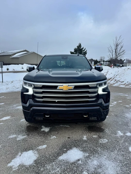 2022 Chevrolet Silverado 4th Gen - Image 2 of 15