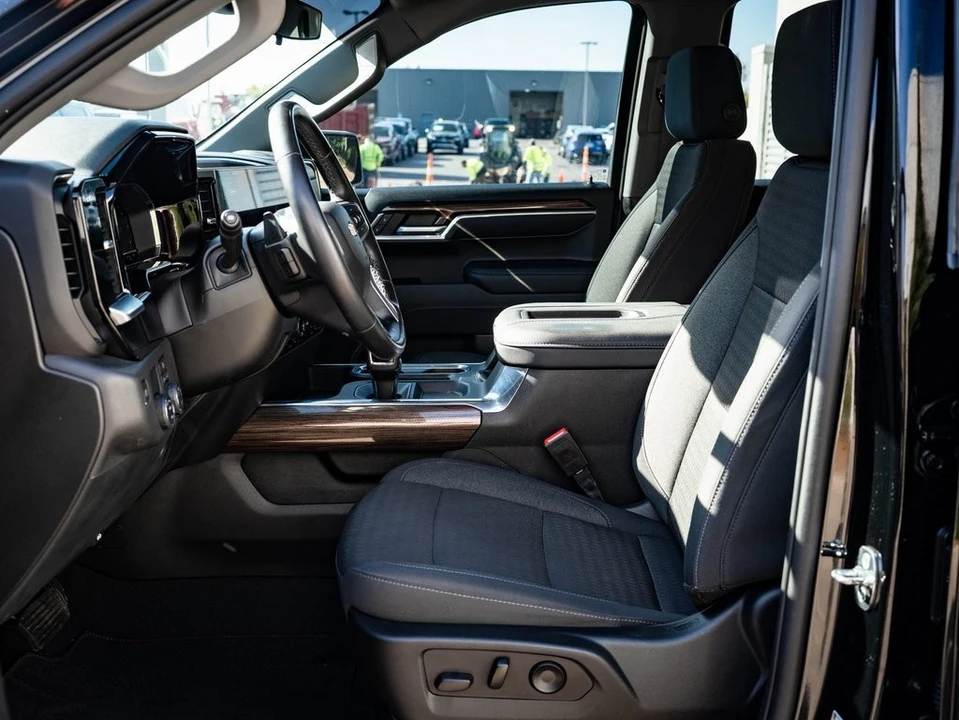2022 Chevrolet Silverado 4th Gen - Image 18 of 21