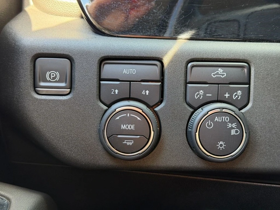 2022 Chevrolet Silverado 4th Gen - Image 18 of 21
