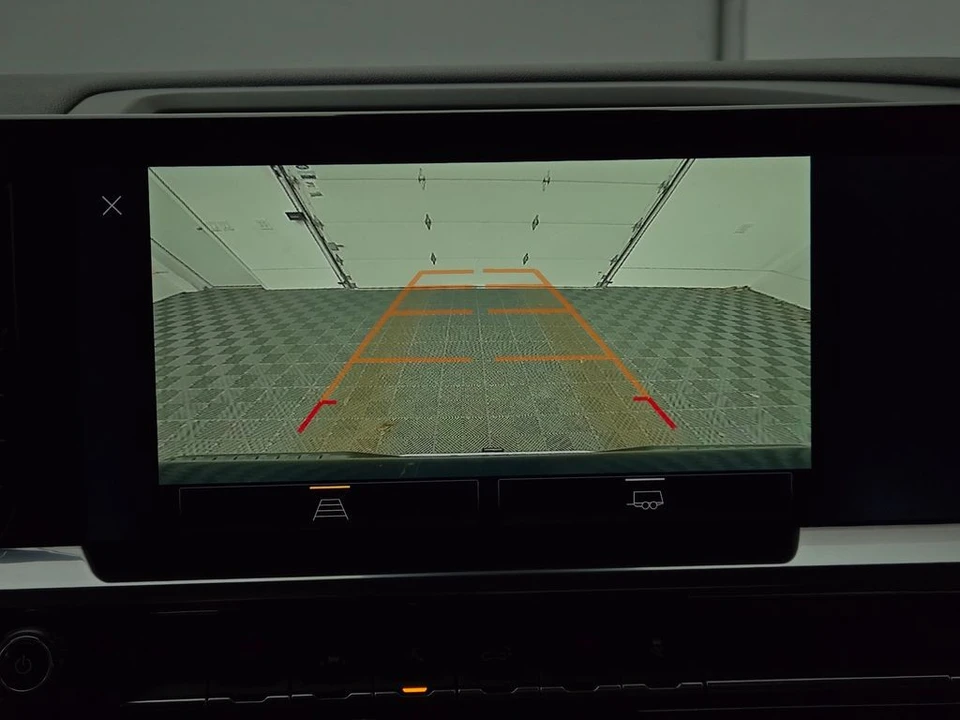 2022 Chevrolet Silverado 4th Gen - Image 3 of 12