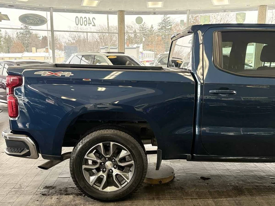 2022 Chevrolet Silverado 4th Gen - Image 11 of 21