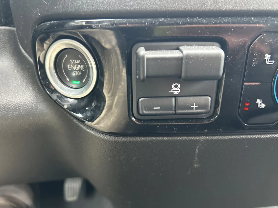 2022 Chevrolet Silverado 4th Gen - Image 18 of 21