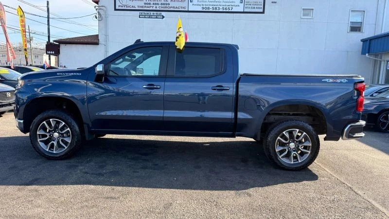 2022 Chevrolet Silverado 4th Gen - Image 11 of 12