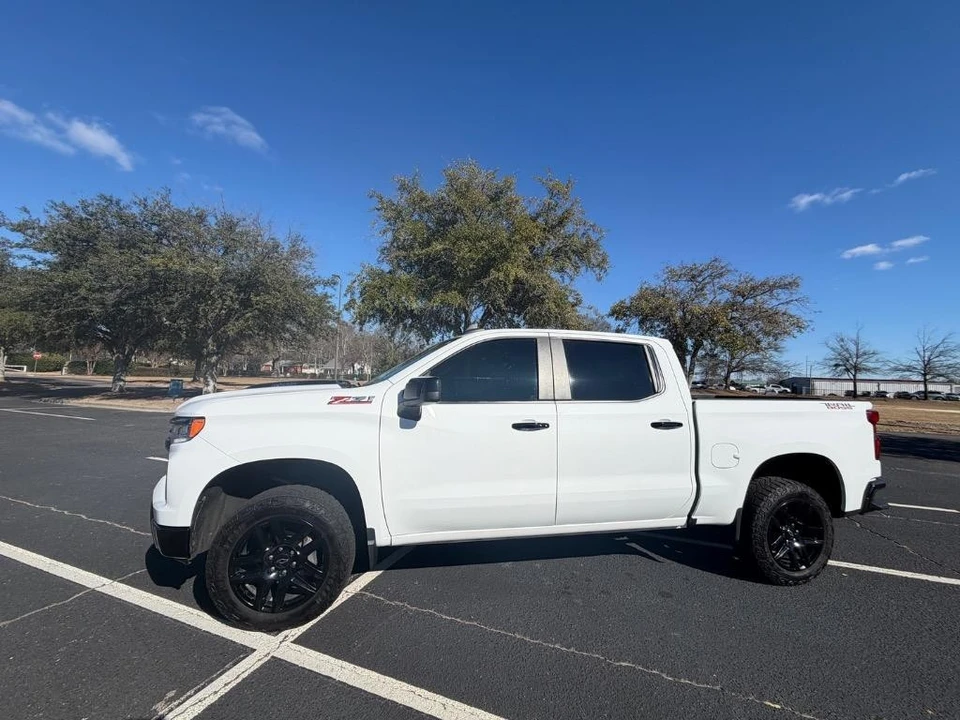2022 Chevrolet Silverado 4th Gen - Image 5 of 21