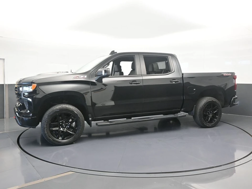 2022 Chevrolet Silverado 4th Gen - Image 2 of 12