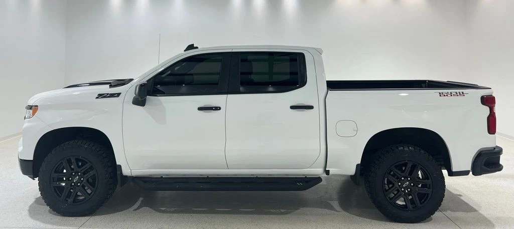 2022 Chevrolet Silverado 4th Gen - Image 2 of 21