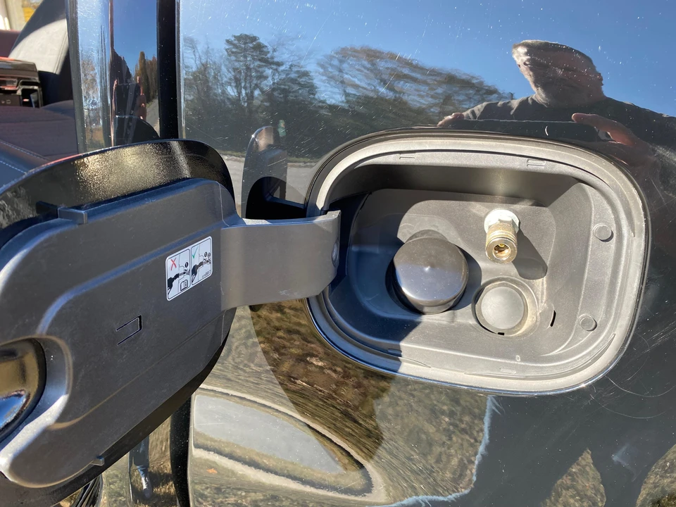2022 Chevrolet Silverado 4th Gen - Image 28 of 31