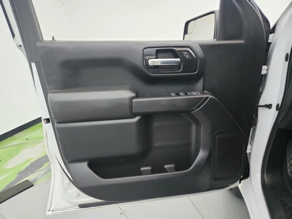 2022 Chevrolet Silverado 4th Gen - Image 21 of 31