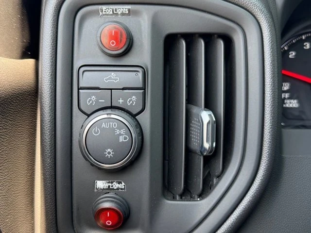 2022 Chevrolet Silverado 4th Gen - Image 27 of 31