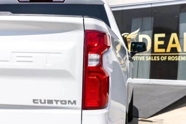 2022 Chevrolet Silverado 4th Gen - Image 15 of 31
