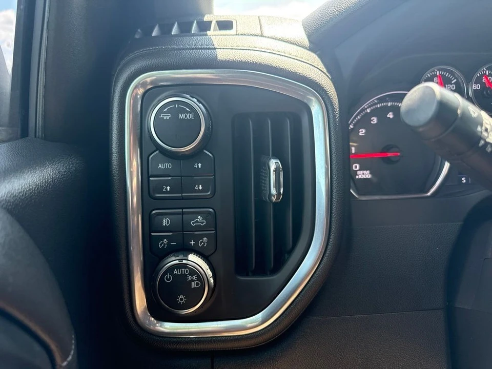 2022 Chevrolet Silverado 4th Gen - Image 23 of 31