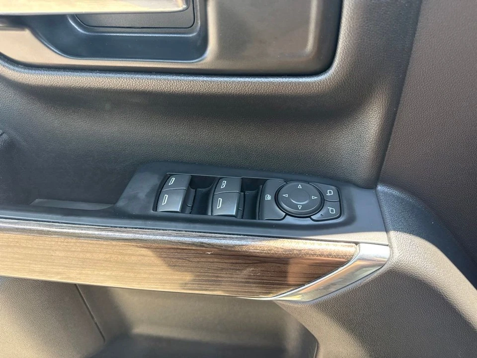 2022 Chevrolet Silverado 4th Gen - Image 27 of 31