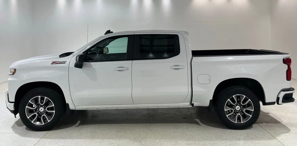 2022 Chevrolet Silverado 4th Gen - Image 2 of 30