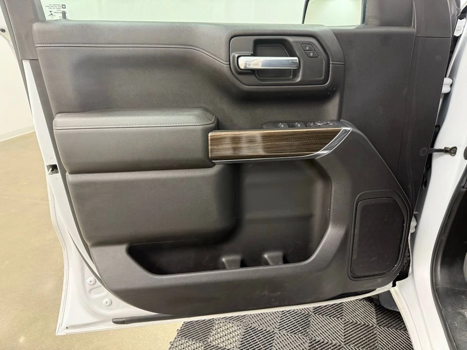 2022 Chevrolet Silverado 3rd Gen - Image 14 of 21
