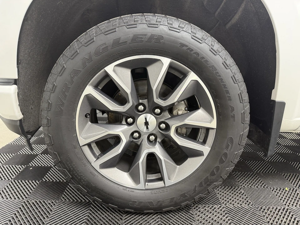2022 Chevrolet Silverado 3rd Gen - Image 11 of 12