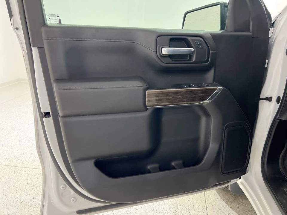 2022 Chevrolet Silverado 4th Gen - Image 19 of 30