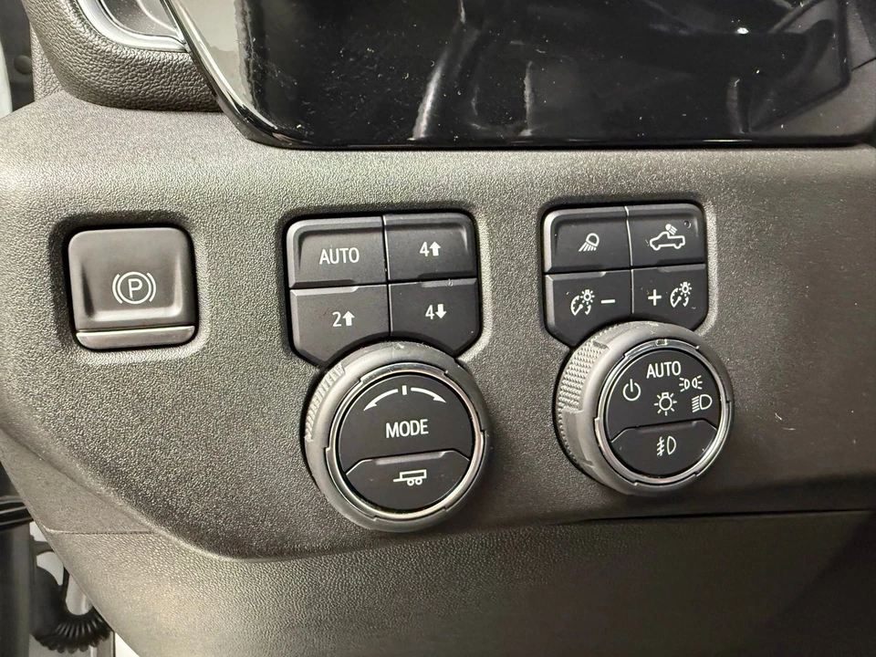 2022 Chevrolet Silverado 4th Gen - Image 15 of 21