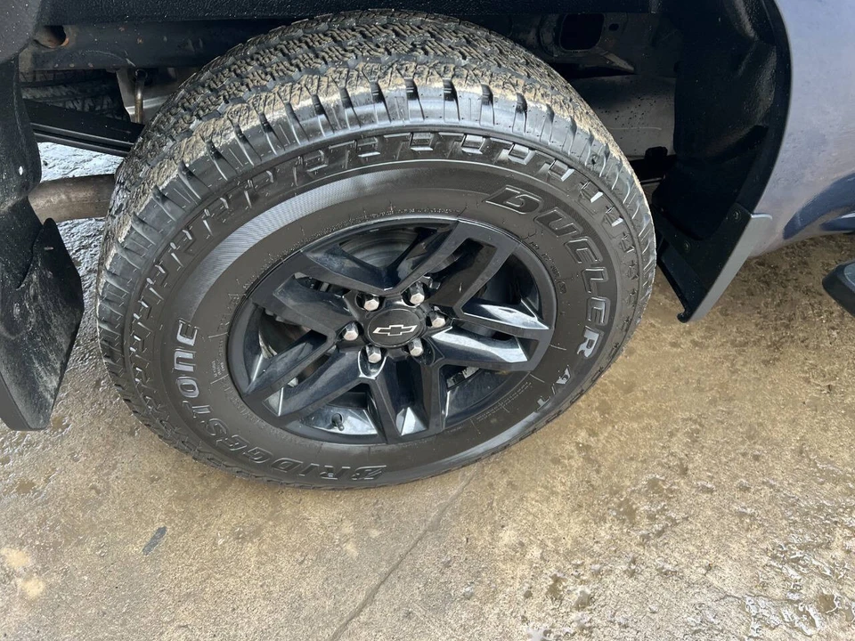 2022 Chevrolet Silverado 4th Gen - Image 11 of 21