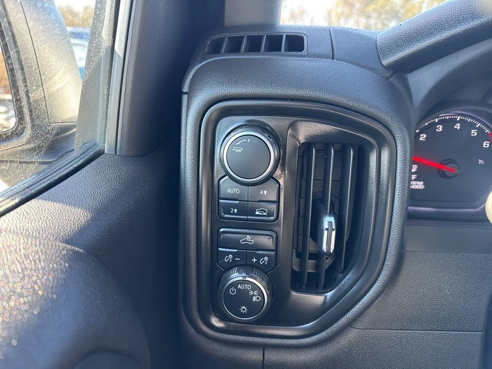2022 Chevrolet Silverado 4th Gen - Image 17 of 21