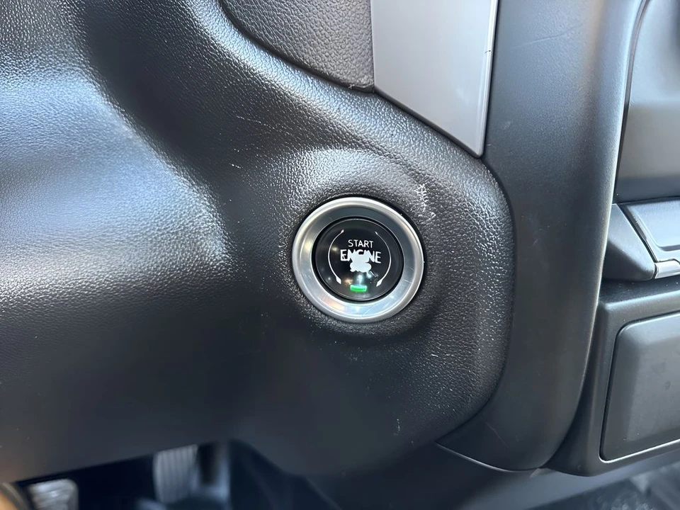 2022 Chevrolet Silverado 4th Gen - Image 16 of 21