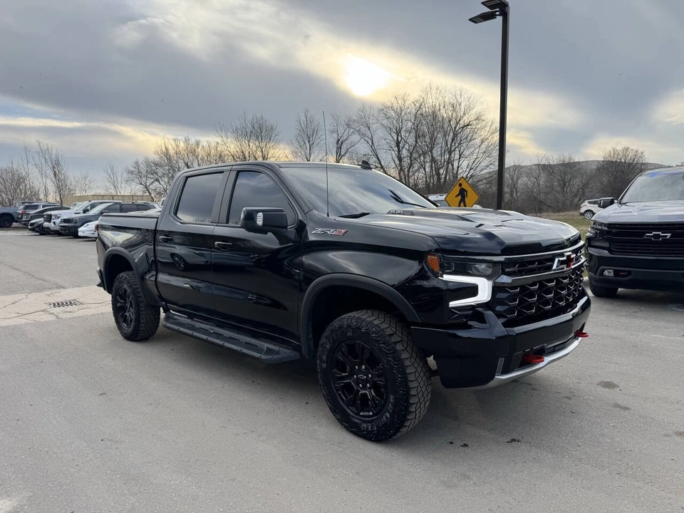 2022 Chevrolet Silverado 4th Gen - Image 2 of 17