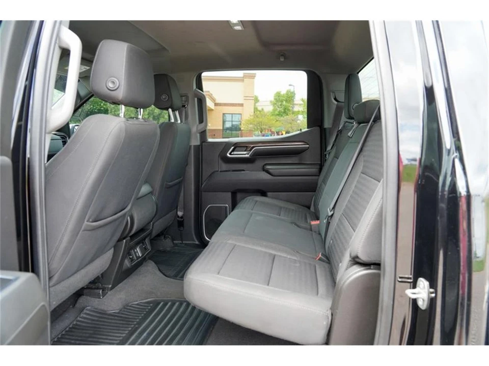 2022 Chevrolet Silverado 4th Gen - Image 16 of 31