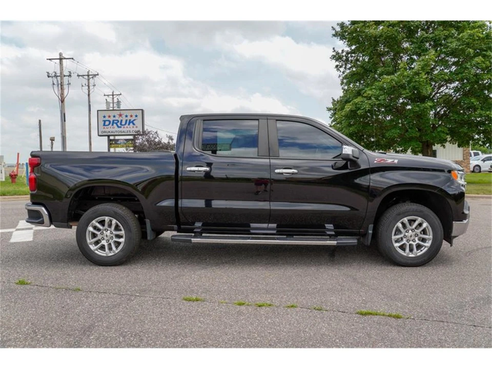 2022 Chevrolet Silverado 4th Gen - Image 2 of 31