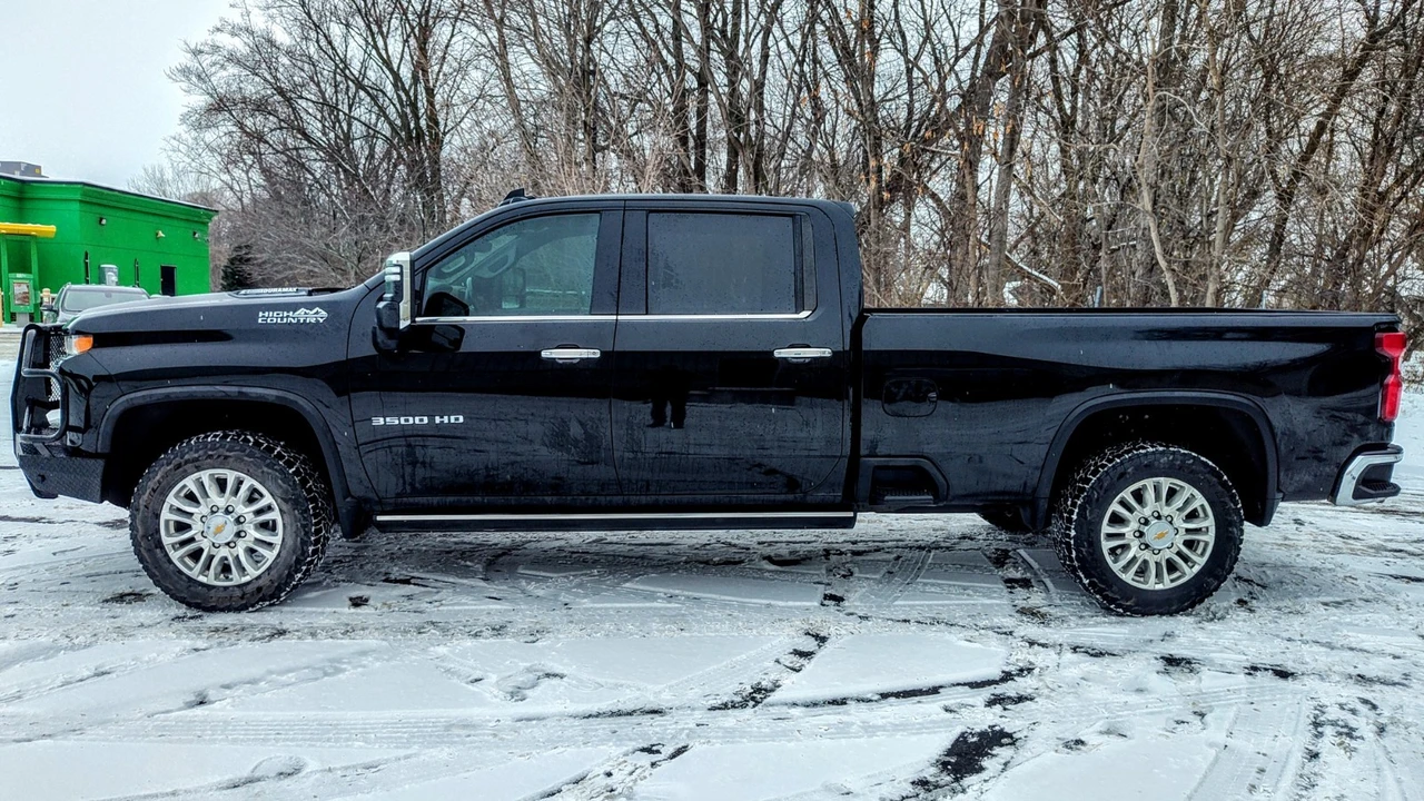 2022 Chevrolet Silverado 4th Gen - Image 8 of 13