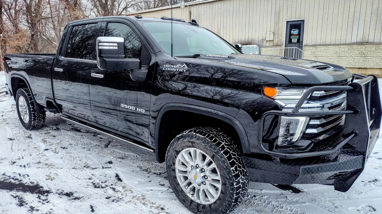 2022 Chevrolet Silverado 4th Gen - Image 3 of 13