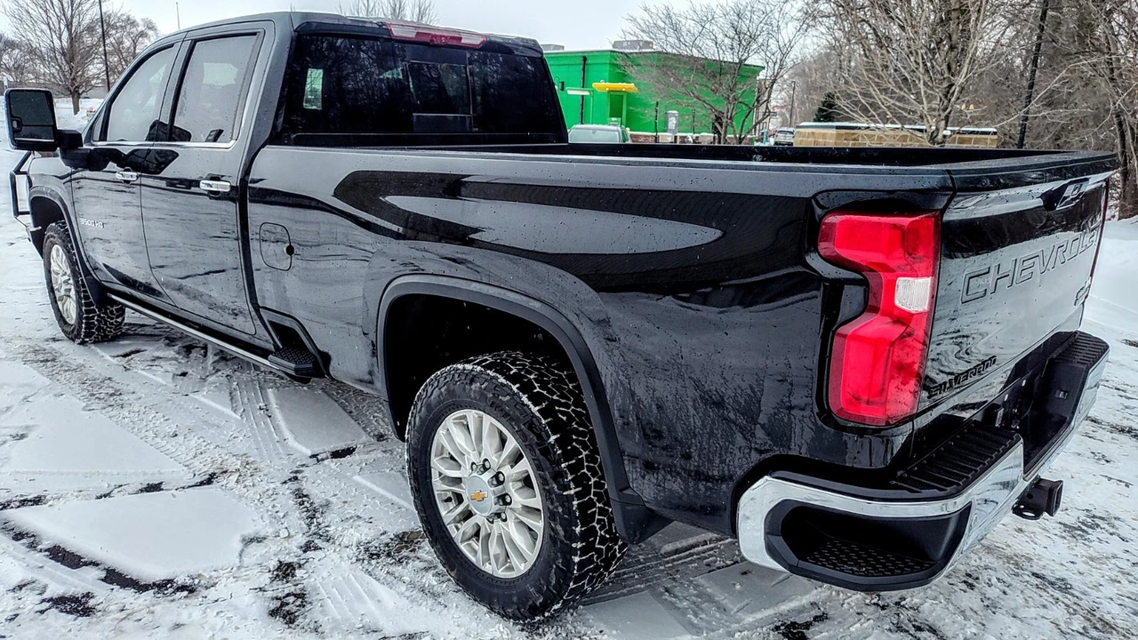 2022 Chevrolet Silverado 4th Gen - Image 7 of 13