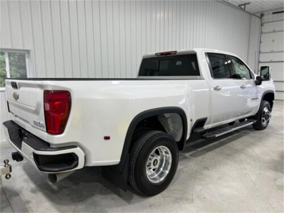 2022 Chevrolet Silverado 4th Gen - Image 10 of 13