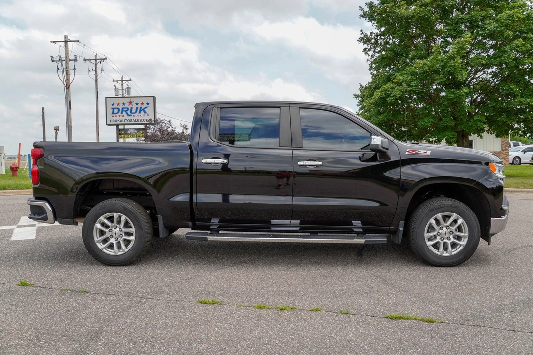 2022 Chevrolet Silverado 4th Gen - Image 2 of 31