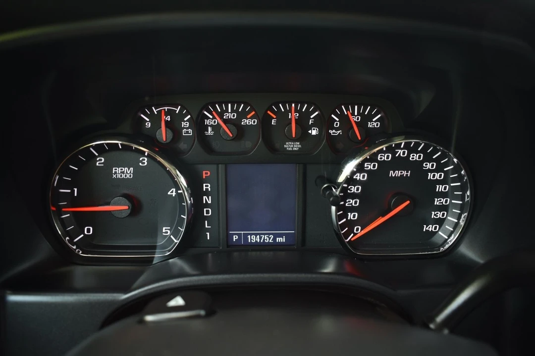 2022 Chevrolet Silverado Heavy Duty 4th Gen - Image 16 of 25