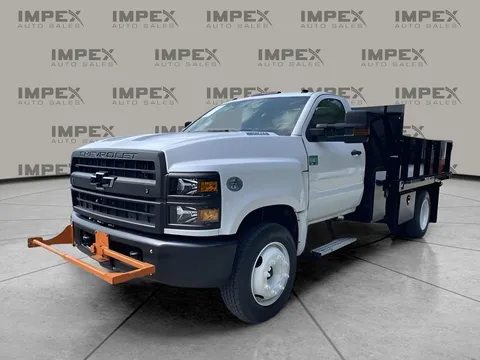 2022 Chevrolet Silverado Medium Duty Work Truck