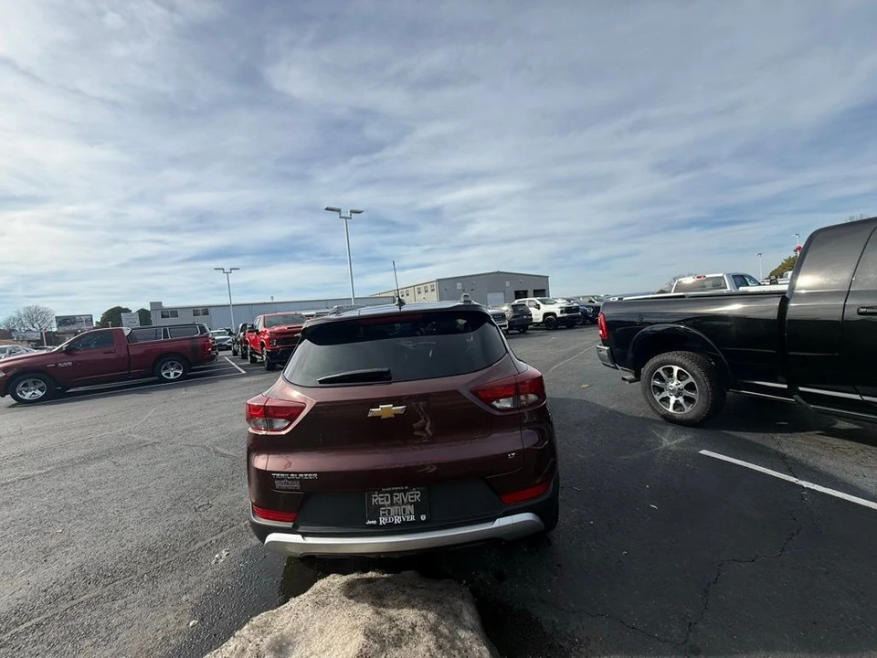 2022 Chevrolet Trailblazer - Image 8 of 12