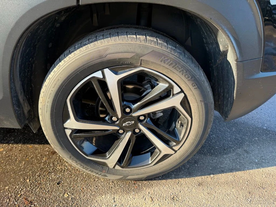 2022 Chevrolet Trailblazer - Image 11 of 12