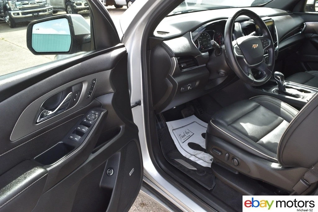 2022 Chevrolet Traverse - Image 11 of 21