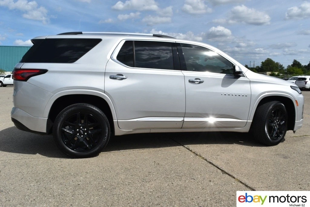 2022 Chevrolet Traverse - Image 4 of 21
