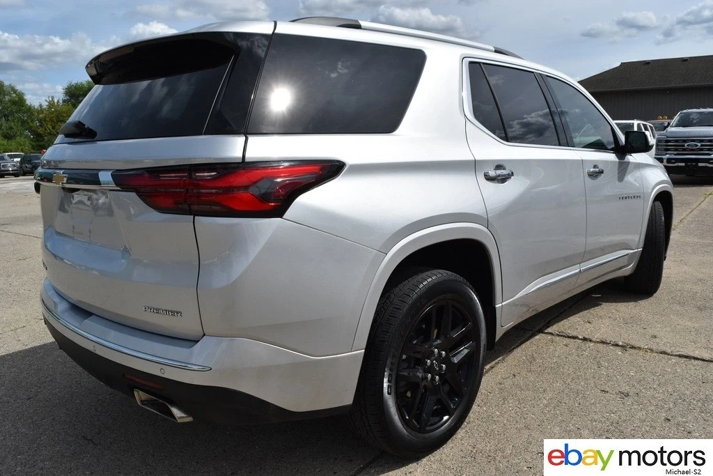 2022 Chevrolet Traverse - Image 5 of 21