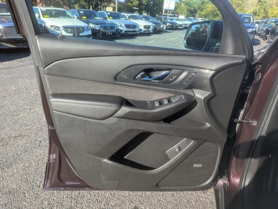 2022 Chevrolet Traverse - Image 11 of 21